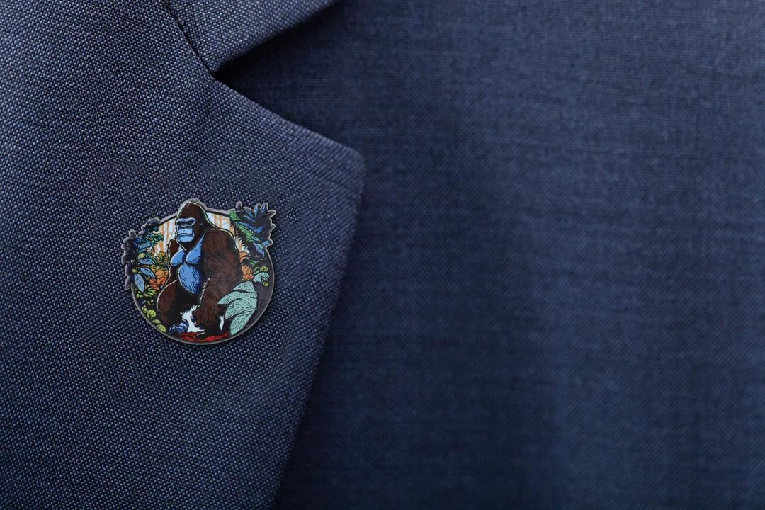 REAL SIC Gorilla Exotic Animal Pin - Premium Gold Plated and Zoo Souvenir Enamel Pin, Souvenir Brooch Lapel Pin for Casual Addition to Any Outfits Backpacks Jacket Hats, Ideal for Animal Lovers