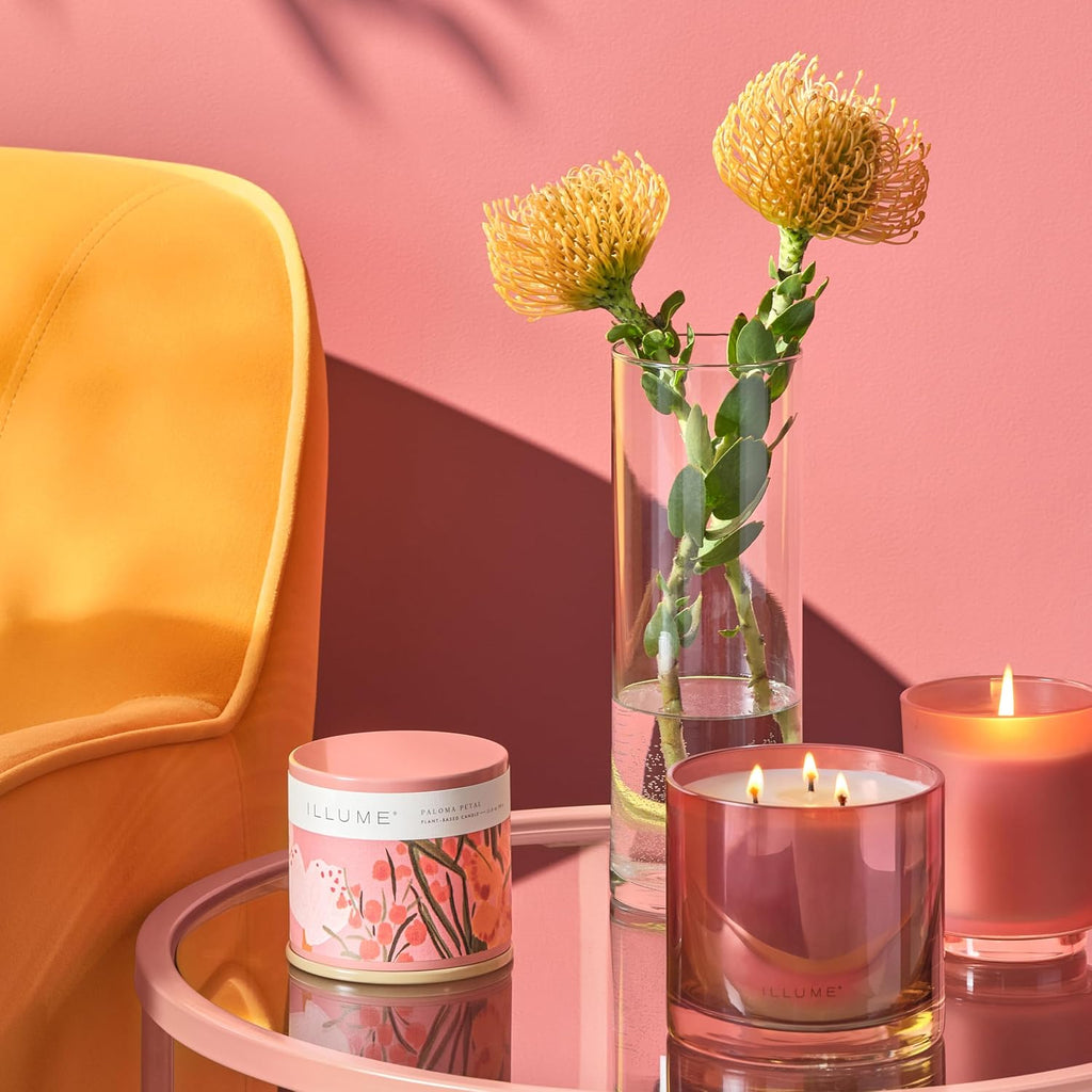 Illume Beautifully Done Essentials Paloma Petal Statement Glass Scented Soy Candle